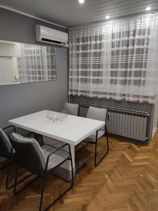 Lola Home Карловац Екстериор снимка