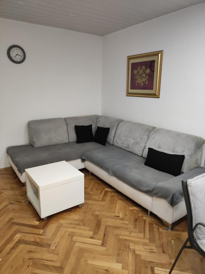 Lola Home Карловац Екстериор снимка
