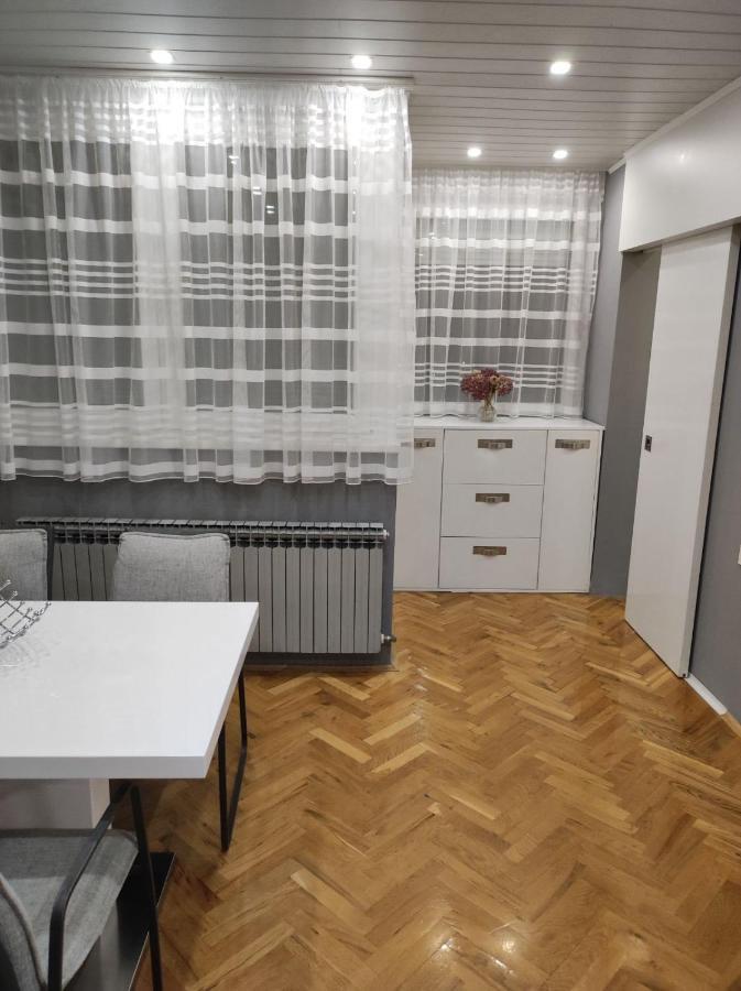 Lola Home Карловац Екстериор снимка