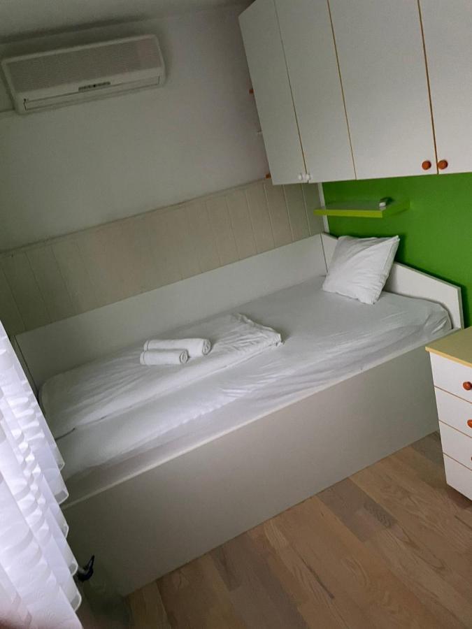Lola Home Карловац Екстериор снимка
